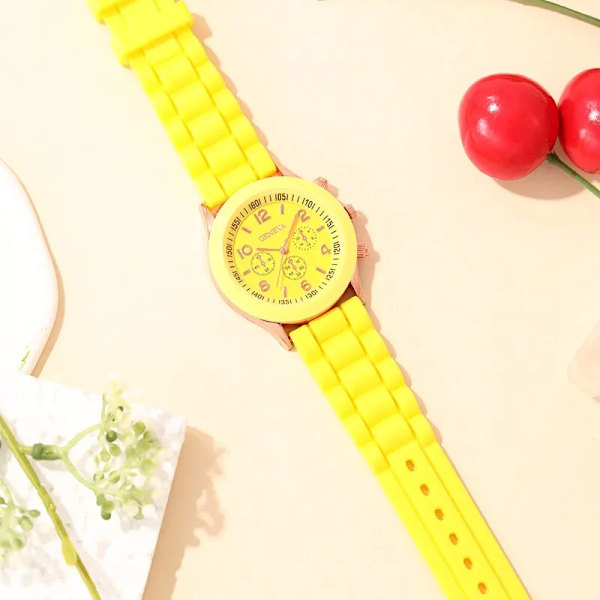 Reloj Mujer 2023 Mode Damklockor Lyxig Elegant Damklänning Klocka Gul Silikon Jelly Quartz Watch Relogio Feminino Yellow