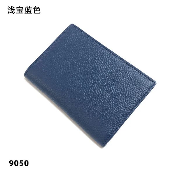 Gravera bokstäver Läder Cover Anpassat namn Mjuk kohud Resepasshållare Kvinnor Män Gör-det-själv-present Passfodral Case Royal blue