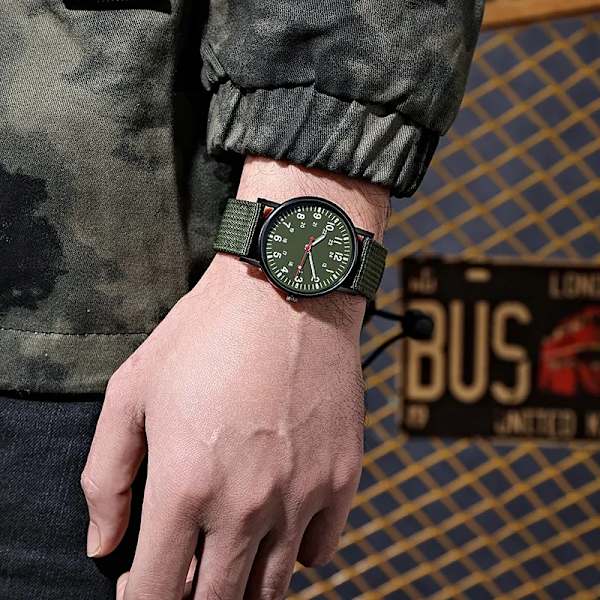 Lyx Led Liten fyrkantig Digital Lysande Watch För Män Kvinnlig Student Flickvänner Par Sport Vattentät Lysande Watch Reloj Army Green