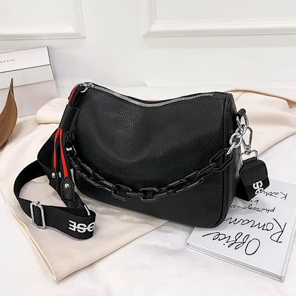 Crossbody-väskor i äkta läder Kvinnor Berömt märke Kvinnlig Axelväska Mode Bred axelrem Mjuk liten Kvinnor Väska Bolsa sac Red