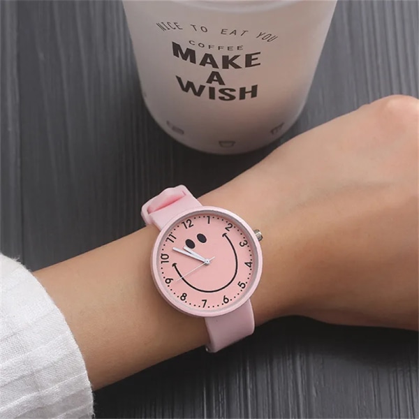 Het ny watch Mode Lyx Smile Tonårsflicka Armbandsur härlig Bekväm barnklocka Watch Masculino klocka Pink