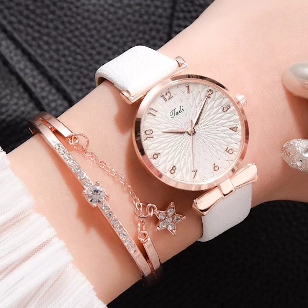 Mode Damklockor Lyxig läderblomma Watch för kvinnor Dam Quartz Watch med set Reloj Mujer Leather Red Set