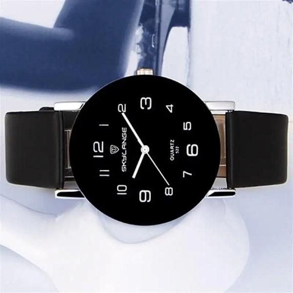 Watch Dammode Läder Svart Quartz Handled Casual Damklocka Relogio Feminino Reloj Mujer 2022 red