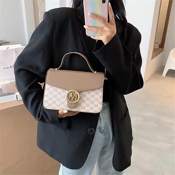 Nytt modemärke Bokstäver Hand Bill Shoulder Liten fyrkantig väska Handväska Enkel textur Messenger Bag Designer Damväska Karl bag(.324) 23x16x8 cm(.324)