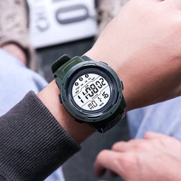 SYNOKE Märke Herr Watch Herrsportklockor Timing Funktion Väckarklocka Vattentät 50M Digitalklocka Watch Red
