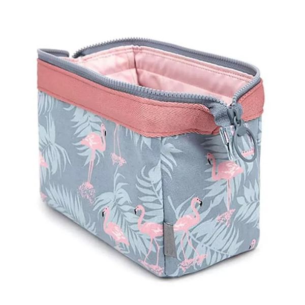 Nytt mode kosmetikaväska Dam Vattentät Flamingo sminkväskor Organizer Toalettpaket Bärbara sminkväskor Kosmetolog Black flower