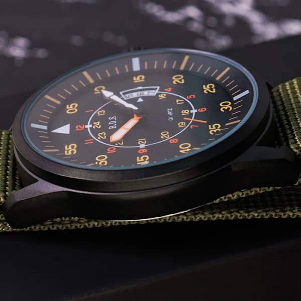 2022 Ny herrkvartsklocka Watch Mode högkvalitativt nylon 50 m vattentät watch JD1508