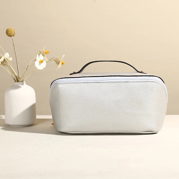 New Ins bärbar sminkväska med stor kapacitet kosmetisk väska för kvinnor Vattentät case Flerfunktions toalettartiklar Organizer silvery-no logo About 23.5X10X11cm