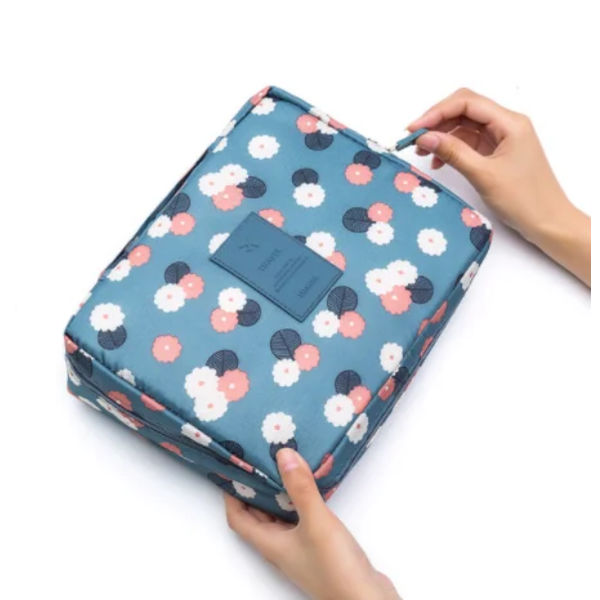 Rese-sminkväska Toalettartiklar Organizer Vattentät kosmetikaväska Multifunktion Rese-toalettväska Fodral Kapacitet Påse Girl Box blue flower