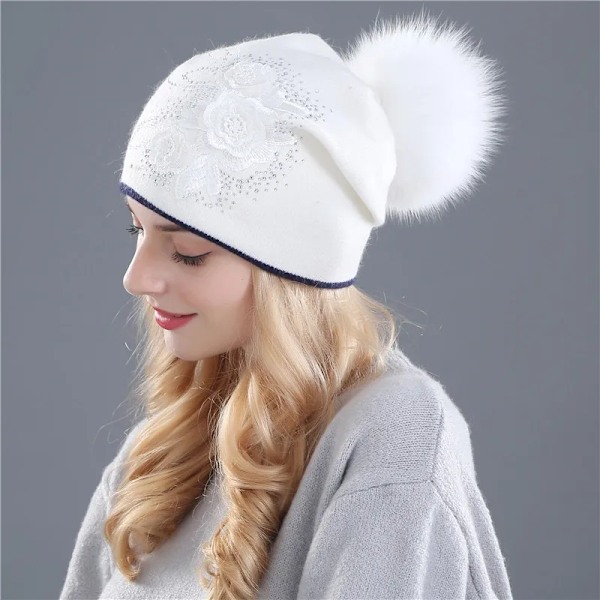 Xthree Vintermössa för Kvinnor, Blank Rhinestone Cashmere Stickad Mössa med Pompom mink gray