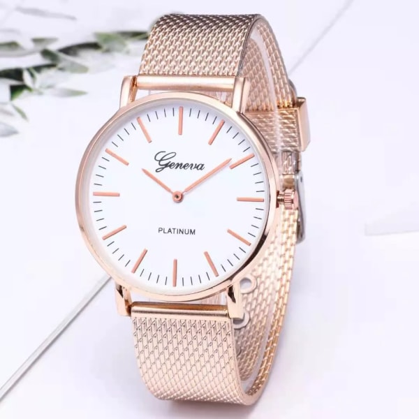 Lyxiga armbandsur för kvinnor Mode Quartz Watch Silikonbandsurtavla Dam Wathes Casual Damklocka watch feminino jin hei