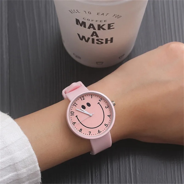 Het ny watch Mode Lyx Smile Tonårsflicka Armbandsur härlig Bekväm barnklocka Watch Masculino klocka White