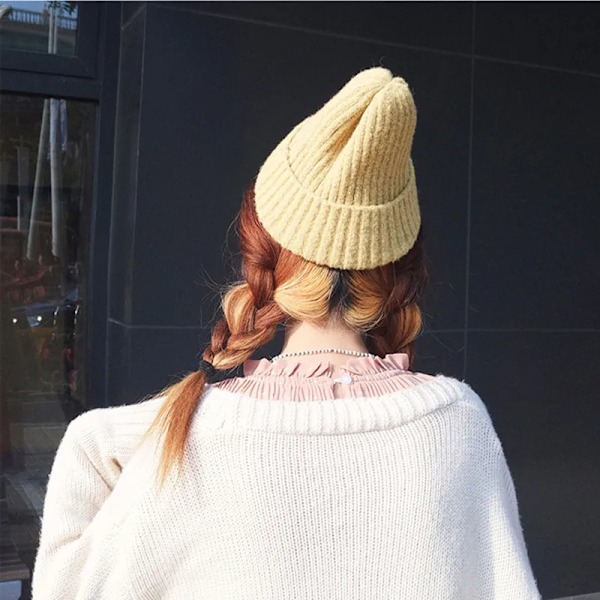 Ny SolidBeanie Stickad Varm Mjuk Trendig Vintermössa Enkel Koreansk Stil Kvinnor Casual Keps Elegant All-Match Beanie camel
