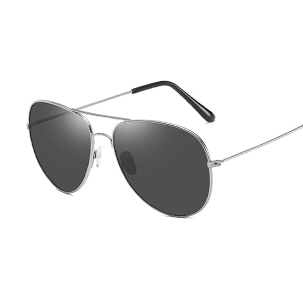 Klassiska Pilot Solglasögon Kvinna Mode Märke Designer Solglasögon Man Mans Färgglad Spegel Flyg Metallram Köra Oculos Silver Gray