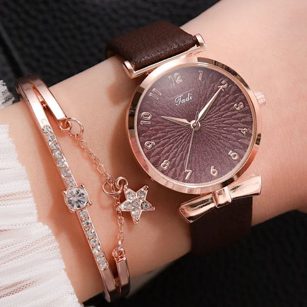 Mode Damklockor Lyxig läderblomma Watch för kvinnor Dam Quartz Watch med set Reloj Mujer Leather Brown Set