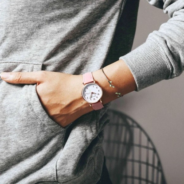 Lysande watch Nattglödande kvinnor Söta läderklockor Enkel liten urtavla Quartz Klocka Watch för tjejer Brown