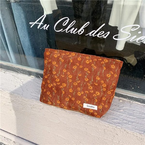 Kvinnor Kosmetikväska Broderi Daisy Floral Koreansk resor Toalettväska Canvas Case Sminkfodral Organizer Case u brown Flower