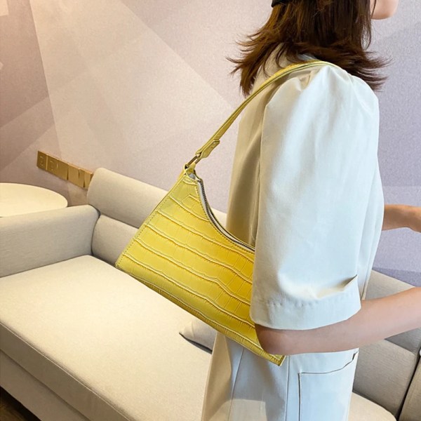 Retro Casual Shoppingväska Mode Utsökt Damväskor Axelväskor Damläder Enfärgad Kedjehandväska för kvinnor Yellow
