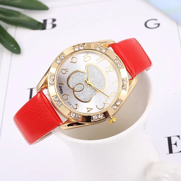 Montre Femme Luxe De Marque DQG Märke Watch Vattentät Lila Läder Diamant Tecknad Panda Arabiska Digital Quartz Klockor white