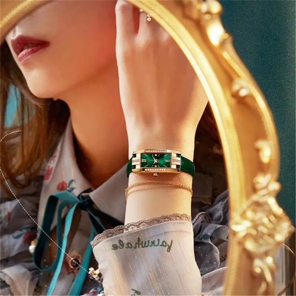 Damklockor Mode Square Dam Quartz Watch Armband Set Green Dial Simple Leather Luxury Women Watches Black