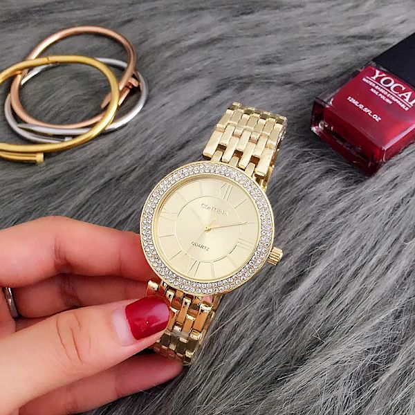 Ny watch för kvinnor Lyxarmbandsklockor Damarmbandsur i rostfritt stål Kvinna Quartzklocka Reloj Mujer Montre Gold