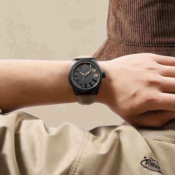 NAVIFORCE Toppmärke watch för män Militär sportklockor i läder Man Casual Vattentät manlig klocka 2022 Ny watch S BE B With Box