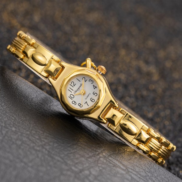 Damarmbandsur Guldarmband liten urtavla Elegant watch med hjärthänge Watch i rostfritt stål för kvinnor Gold 2