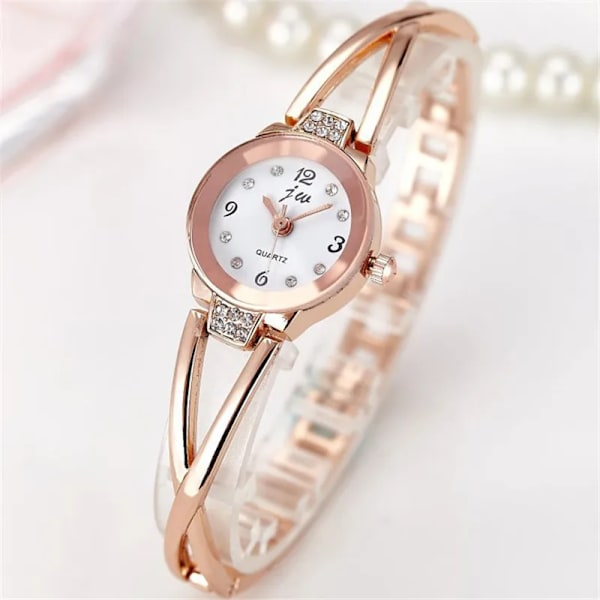 HOT rea Lyx Enkel Liten Rund Urtavla 3 färg Dam Klockor Dam Klockor 2018 Toppmärke Casual Quartz Watch Relogio Feminino klocka black sliver