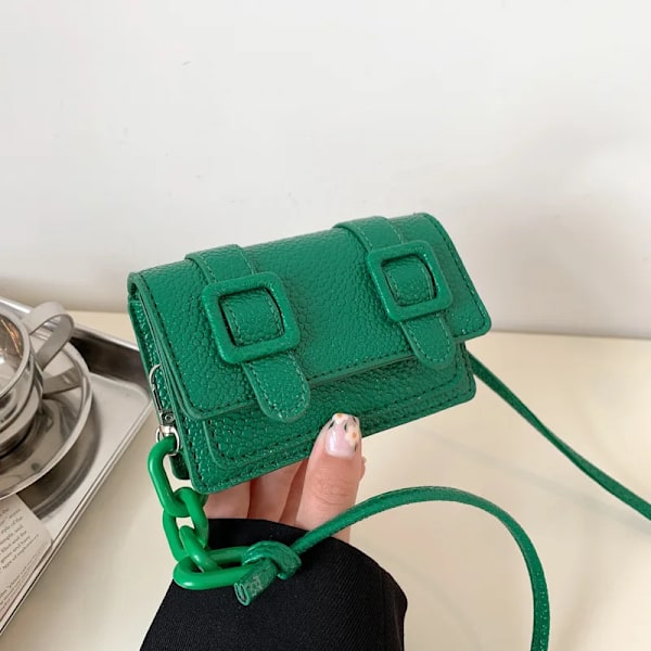 Mini Small Messenger Bag Dam Flicka Kedjeväska PU Läder Märke Designer Handväskor Dam Retro Bältesspänne Crossbody Väskor Green