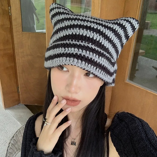 Harajuku Punk Gothic Stickad Kattöron Liten Djävulsmössa Millennium Kvinna Kawaii Designer Vinter Handgjord Beanie Keps för Kvinnor style 01
