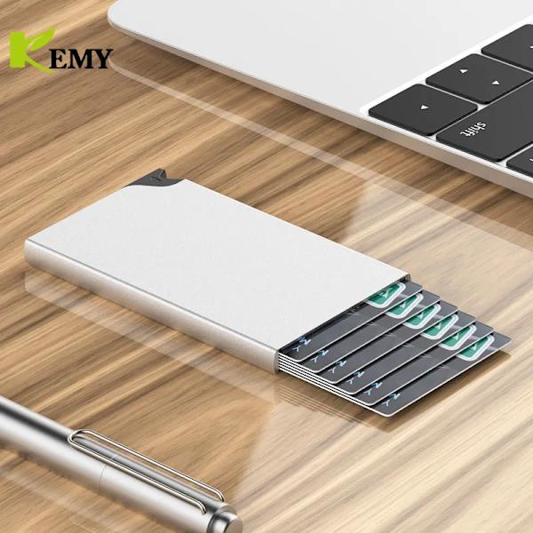Ny Creative Metal Korthållare Pop Up Button Slim Plånböcker Lyxig RFID-skyddsminificka för män och kvinnor Red