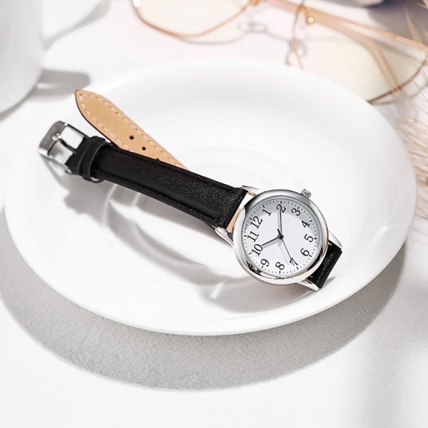 2023 Watch Kvinnor Casual Läderbältsklockor Enkla Damers Liten Urtavla Quartz Clock Dress Armbandsur Reloj Mujer A01