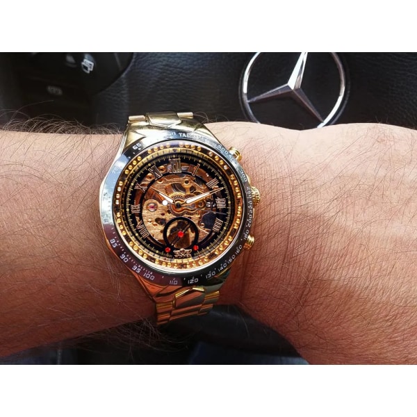 Vinnare Nytt nummer Sport Design Bezel Golden Watch Herrklockor Toppmärke Lyx Montre Homme Klocka Herr Automatisk Watch Black Golden
