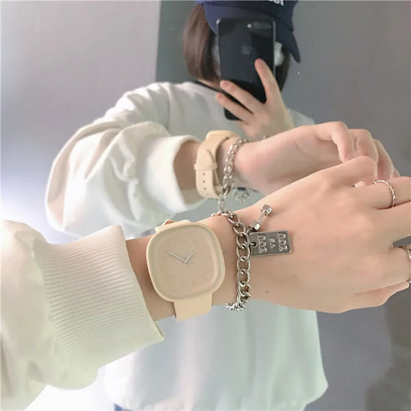 Premium Square Watch Dam Enkel Design Mode All-match Watch Damklockor för kvinnor Quartz Damklockor Femme Luxury khaki 2