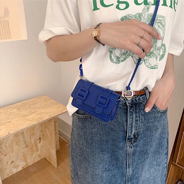 Mini Small Messenger Bag Dam Flicka Kedjeväska PU Läder Märke Designer Handväskor Dam Retro Bältesspänne Crossbody Väskor White