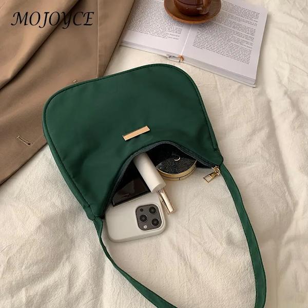 Dam Nylon Enfärgad Axelväska Dragkedja Liten Crescent Messenger Handväskor Lyx Designer Handväska Retro Dam Axelväskor Green
