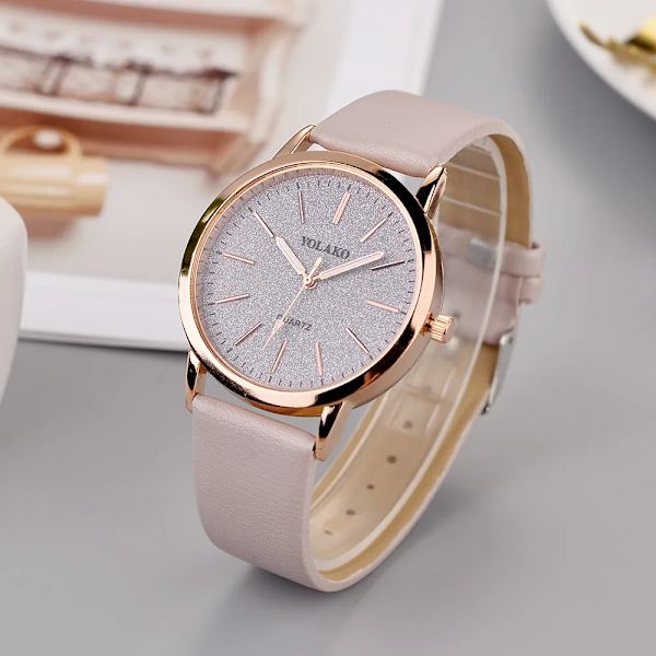 2022 Ny watch Kvinnor Mode Casual Läderbälte Klockor Enkel Dam Liten Urtavla Quartz Clock Klänning Armbandsur Reloj Mujer Red