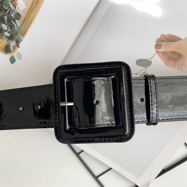 Brett kvinna midjebälte Solid lackläder Stora korsettbälten för kvinnor Högkvalitativ klänning Midjeband Stor tröja Jeansrem Röd red belt 103x4.8cm