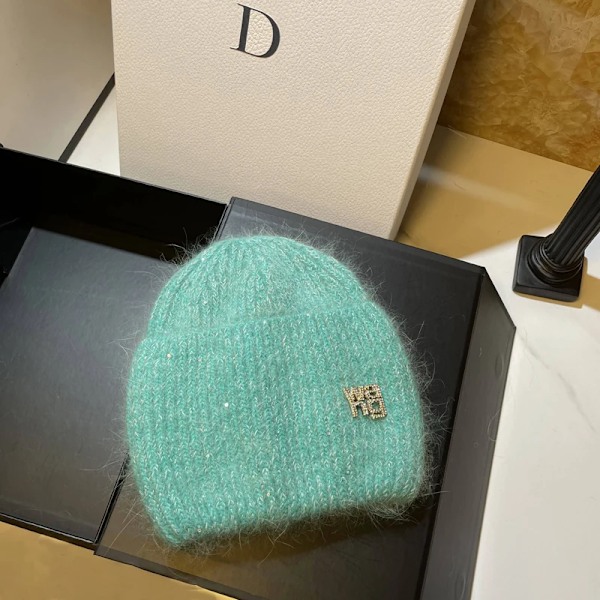 Ins Solid Shiny Color Beanies SkulliesLetter Kvinna Fluffig Vinterhatt För Matchande Varm Mjuk Present letter logo16