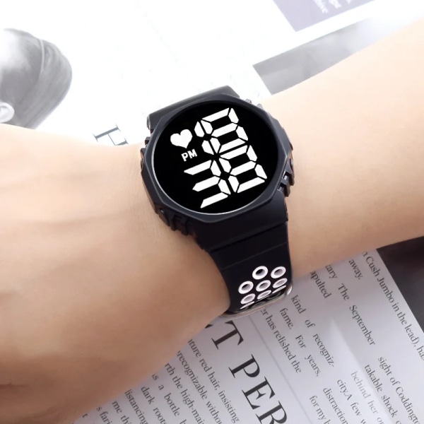 2022 Vattentäta klockor för män Utomhussport Ledad digital watch Mode Elektronisk watch för män Relogio Masculino White