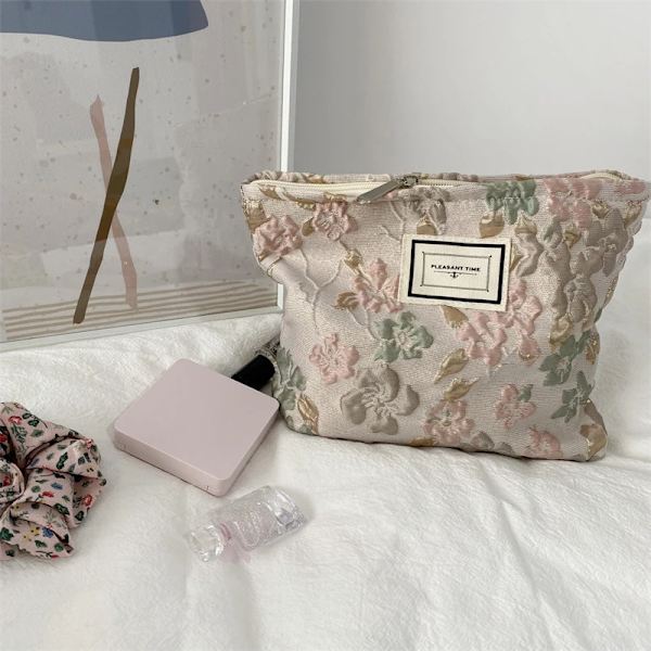 Kvinnor Kosmetikväska Broderi Daisy Floral Koreansk resor Toalettväska Canvas Case Sminkfodral Organizer Case c Pink