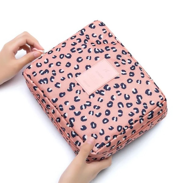 Ny bärbar multifunktion unisex resor kosmetisk väska för kvinnor och män Toalettartiklar Organizer Vattentät kvinnlig förvaring Sminkfodral Leopard