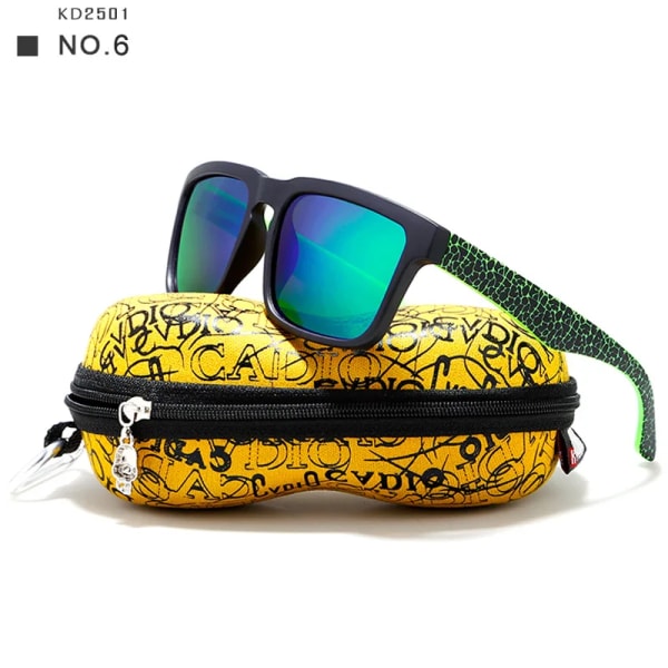 KDEAM iögonfallande funktion polariserade solglasögon för män Mattsvart rampassform. Måla tempel Play-Cool Solglasögon med case C6 Skull Zipper Case
