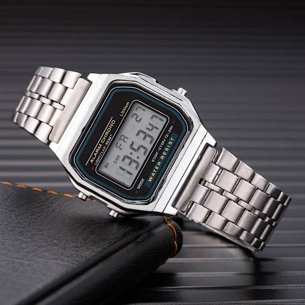 Harajuku Luxury TOP Brand Watch Guld Rostfritt stål WR F91W LED Elektronisk Vattentät Multifunktion Fyrkantig Digital Watch Gold