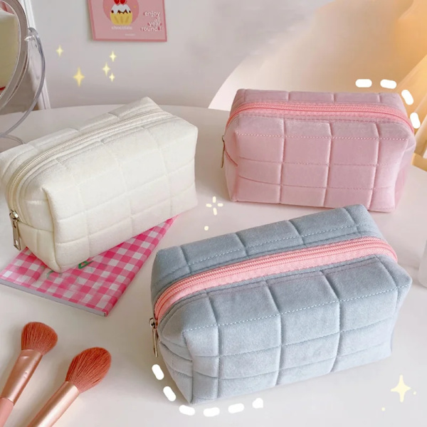 Stor kapacitet Rosa Vit Blå Plysch sminkväska Case Söt studentförvaringsväska Mjuk multifunktionell kosmetisk väska Organizer Yellow(.306)