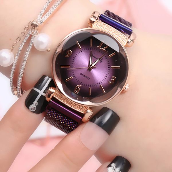 Watch Mode Vild Ny watch Magnetspänne Lyxig Gradient Dam Geometrisk Romersk siffra Quartz Movement Watch Red