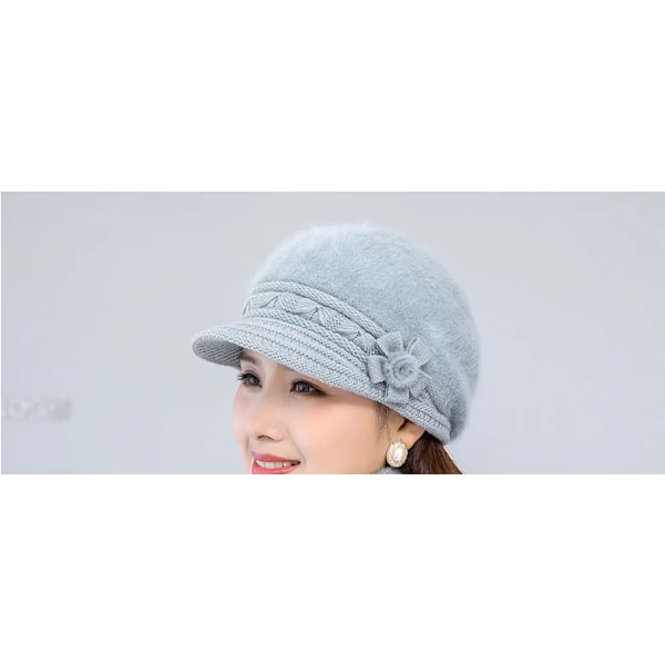 Ny vintermössa Tjock varm stickad mössa Halsduk Vantar 3-delars set för kvinnor Elegant blommig basker Utomhus Skidåkning Ridhjälm gray hat