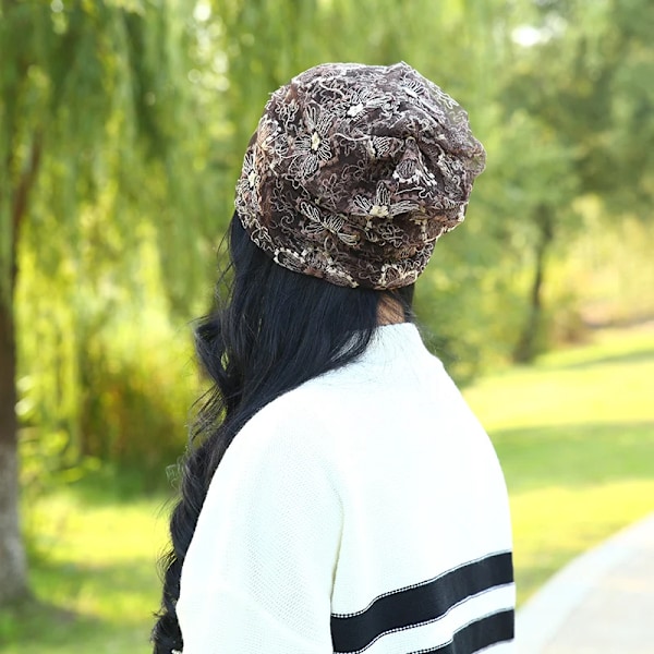 Ny Stil Dammodehatt Höst Casual Kvinnliga Mössor Beanie Stickad Vintermössa Flickor Mössa Spets Skullies Gorro Bonnet white