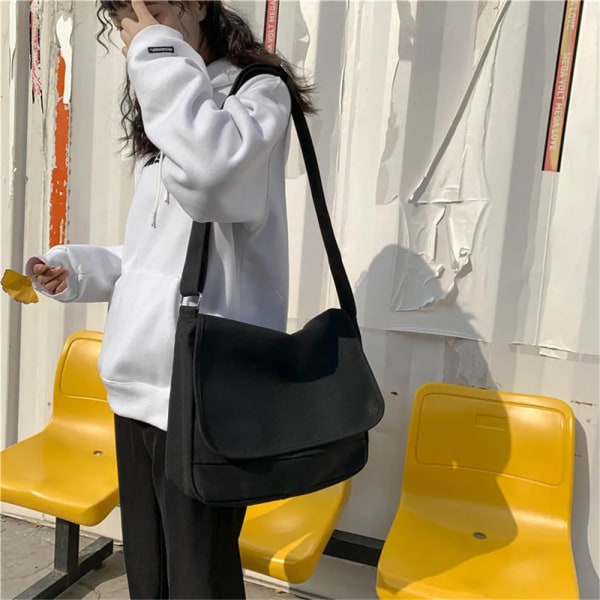 Enfärgad designermode axelväskor för kvinnor Hög kvalitet Canvas Crossbody-väska för damer Casual Ung student skolväska Black (30cmMax Length50cm)