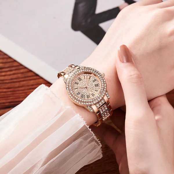 Casual Elegant All-Star Kvartsklocka Watch Fin Zirkon Mekanisk Damarmbandsur Mode hopfällbara klockor Watch 02-brown